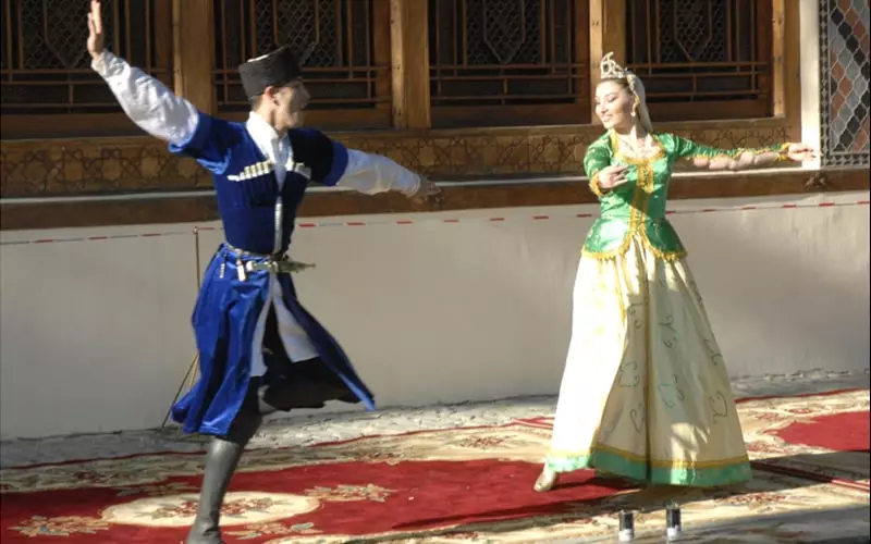 انواع رقص آذری